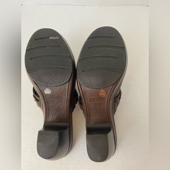 Nurture Dory Womens 8 1/2 M Clogs Mules Brown Metal Stud Leather 3" Heel Slip On - Picture 10 of 10